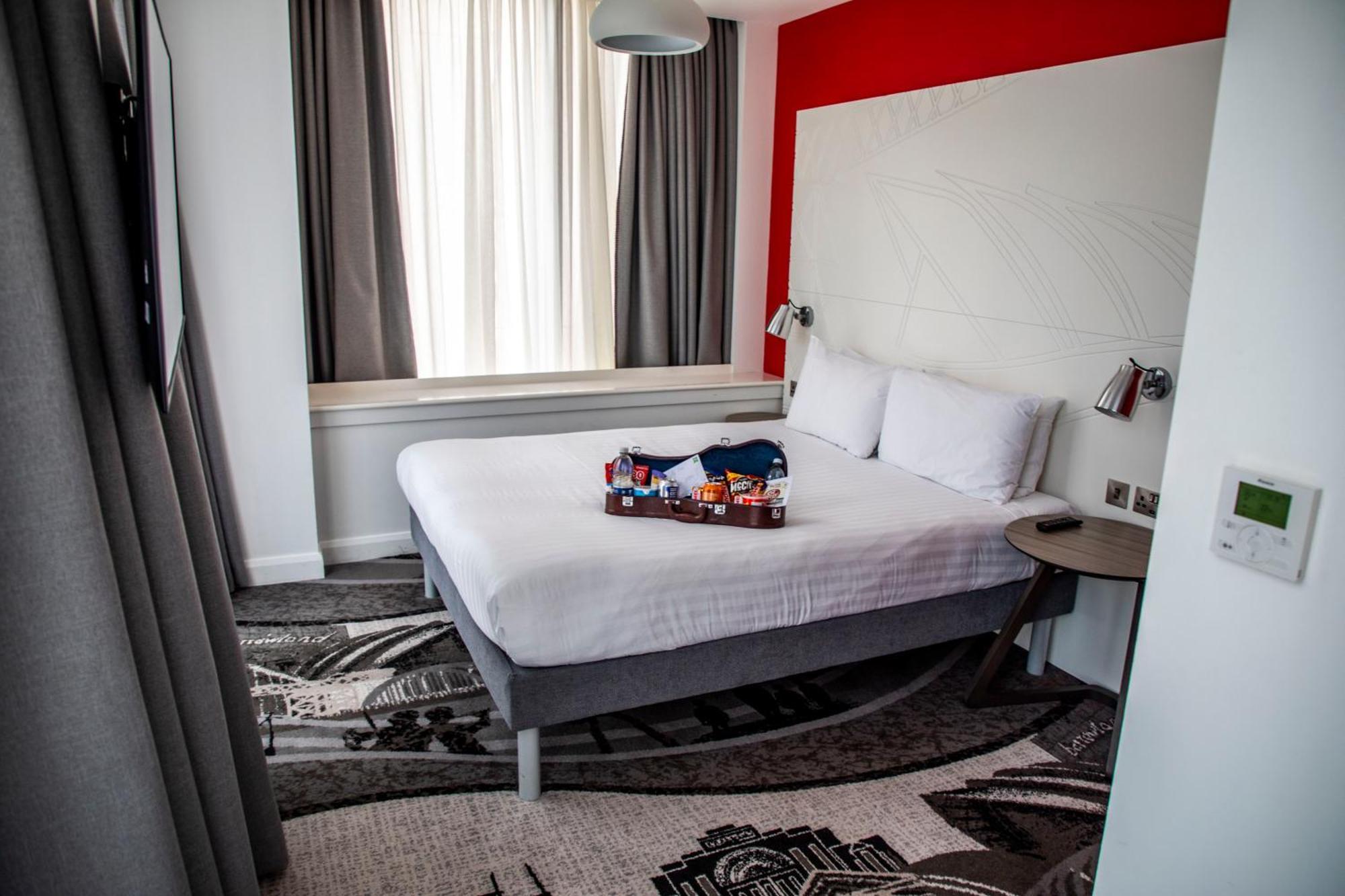 Ibis Styles Glasgow Central Exterior foto